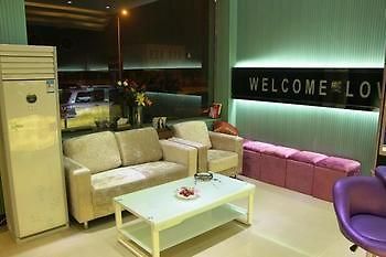 Jicheng  Zhengzhou Love Theme Hotel מראה חיצוני תמונה