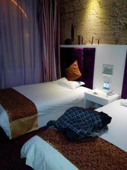 Jicheng  Zhengzhou Love Theme Hotel מראה חיצוני תמונה